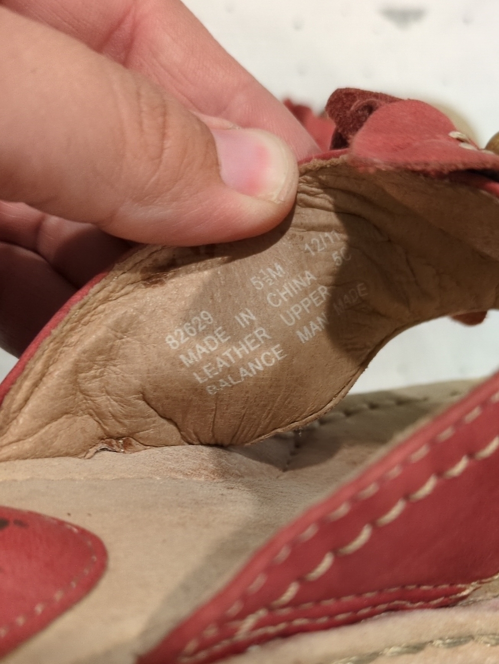 ❤️😎🩴 Clarks Women’s Dusty Red Floral Leather Thong Sandals size 5.5 M ❤️😎🩴 - Picture 10 of 12